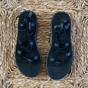 TEVA brand new never worn sandals